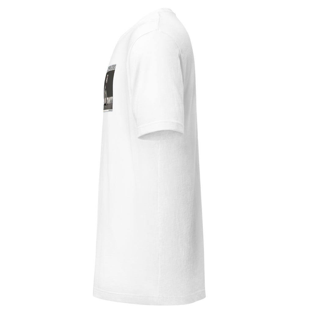 Camiseta Esencial · Blanco · lateral izquierdo — Astrofit, Contemplator #071